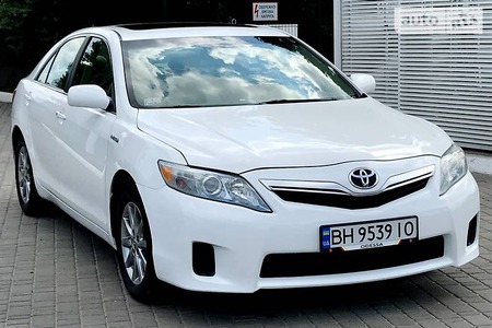 Toyota Camry 2011  випуску Одеса з двигуном 2.4 л гібрид седан автомат за 13000 долл. 