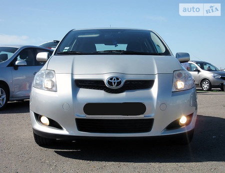 Toyota Auris 2008  випуску Одеса з двигуном 2 л дизель хэтчбек механіка за 8700 долл. 