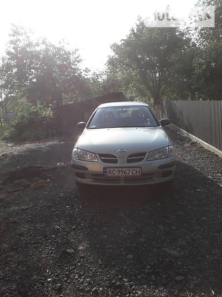 Nissan Almera 2001  випуску Луцьк з двигуном 1.6 л бензин хэтчбек механіка за 3300 долл. 