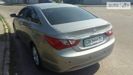 Hyundai Sonata 2011  випуску Чернігів з двигуном 2 л газ седан автомат за 12000 долл. 