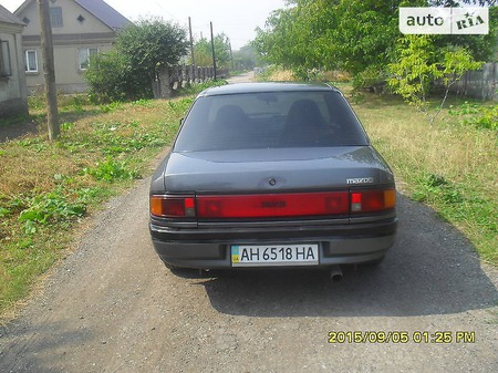 Mazda 323 1991  випуску Київ з двигуном 1.6 л газ седан механіка за 2300 долл. 
