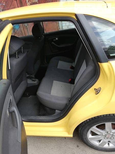 Seat Ibiza 2006  випуску Чернігів з двигуном 1.4 л бензин хэтчбек автомат за 5400 долл. 