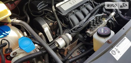 Volkswagen Caddy 2009  випуску Вінниця з двигуном 1.6 л газ мінівен механіка за 7950 долл. 