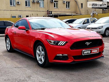Ford Mustang 2015  випуску Київ з двигуном 2.3 л бензин купе автомат за 20500 долл. 
