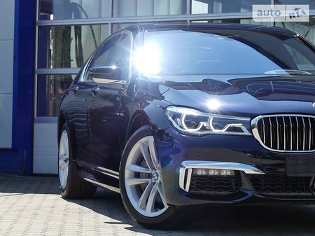 BMW 750 2018  випуску Київ з двигуном 3 л дизель седан автомат за 99800 долл. 