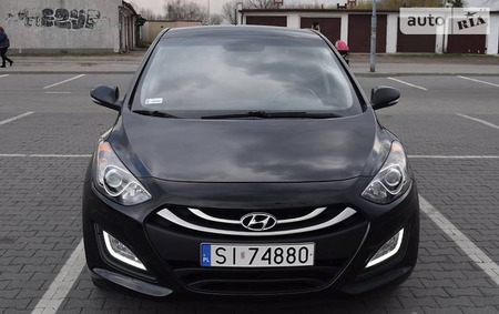 Hyundai i30 2012  випуску Рівне з двигуном 1.8 л бензин хэтчбек автомат за 3000 долл. 