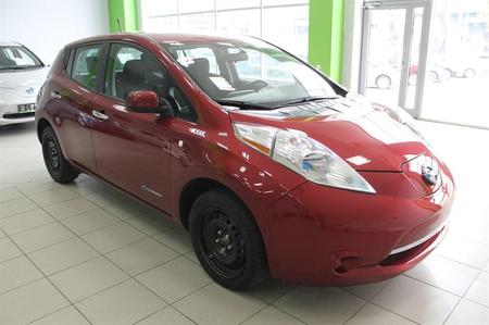 Nissan Leaf 2013  випуску Київ з двигуном 0 л електро хэтчбек автомат за 11000 долл. 