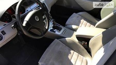 Volkswagen Passat 2006  випуску Дніпро з двигуном 2 л бензин седан автомат за 8400 долл. 
