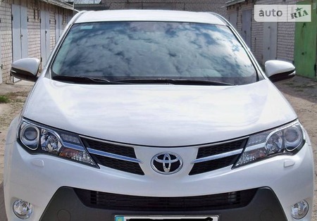 Toyota RAV 4 2013  випуску Луганськ з двигуном 2 л бензин позашляховик механіка за 18888 долл. 