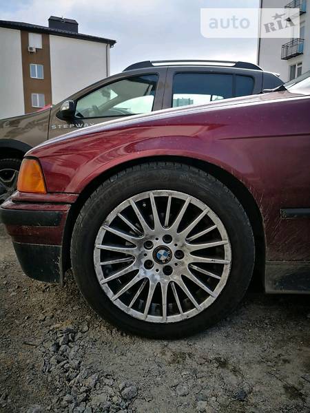 BMW 328 1994  випуску Київ з двигуном 2.8 л газ седан автомат за 7000 долл. 