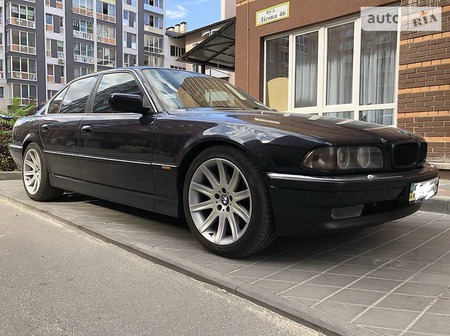 BMW 740 1997  випуску Київ з двигуном 4.4 л бензин седан автомат за 5900 долл. 
