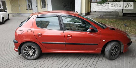 Peugeot 206 2005  випуску Київ з двигуном 1.4 л бензин хэтчбек автомат за 5130 долл. 