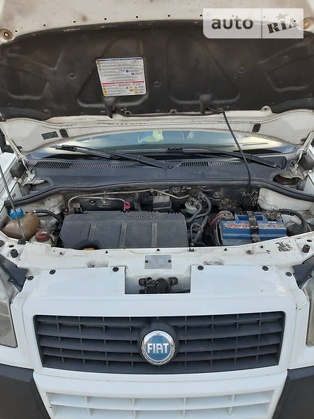 Fiat Doblo 2006  випуску Рівне з двигуном 1.9 л дизель  механіка за 5500 долл. 