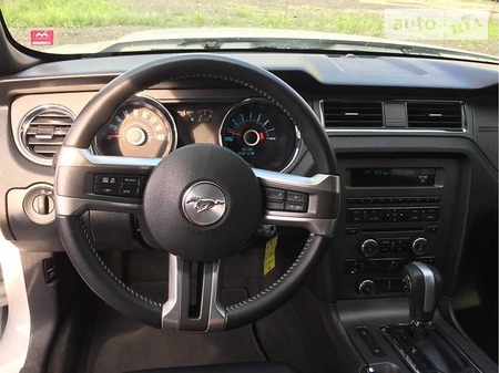 Ford Mustang 2012  випуску Київ з двигуном 3.7 л бензин кабріолет автомат за 17500 долл. 