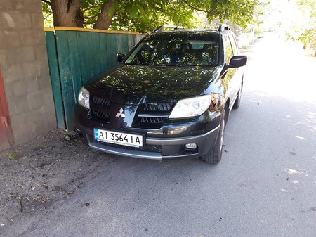 Mitsubishi Outlander 2008  випуску Київ з двигуном 2 л газ позашляховик механіка за 8700 долл. 