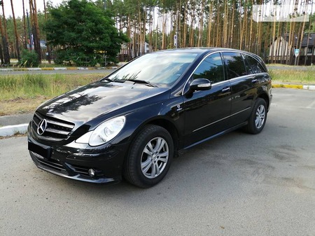 Mercedes-Benz R 300 2009  випуску Київ з двигуном 3 л дизель мінівен автомат за 16950 євро 