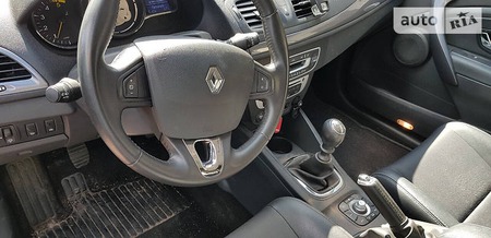 Renault Megane 2015  випуску Рівне з двигуном 1.5 л дизель хэтчбек механіка за 9400 долл. 