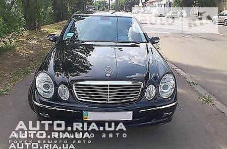 Mercedes-Benz E клас 2005  випуску Крим з двигуном 2.8 л дизель седан автомат за 14000 долл. 