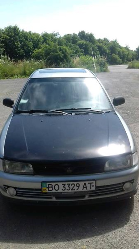 Mitsubishi Lancer 1993  випуску Тернопіль з двигуном 1.6 л газ седан механіка за 2799 долл. 