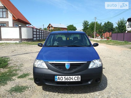Dacia Logan 2007  випуску Ужгород з двигуном 1.4 л газ седан механіка за 4100 долл. 