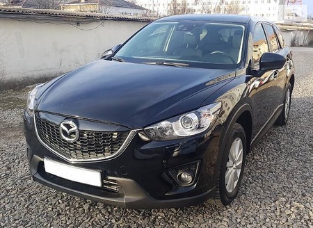 Mazda CX-5 2013  випуску Ужгород з двигуном 2.2 л дизель позашляховик автомат за 17900 долл. 