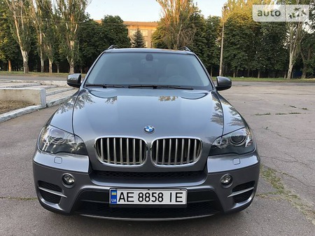 BMW X5 2010  випуску Дніпро з двигуном 3 л дизель позашляховик автомат за 26000 долл. 