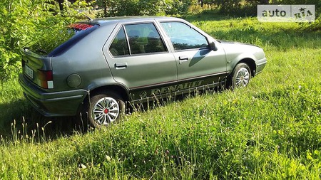 Renault 19 1993  випуску Вінниця з двигуном 1.4 л бензин хэтчбек механіка за 2100 долл. 