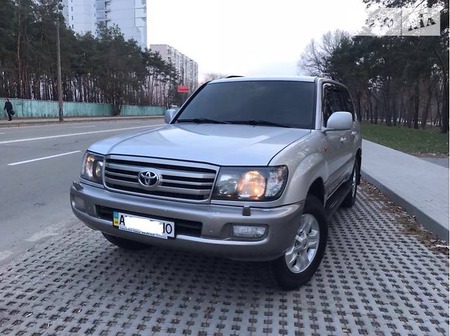 Toyota Land Cruiser 2005  випуску Донецьк з двигуном 4.7 л газ позашляховик автомат за 19500 долл. 