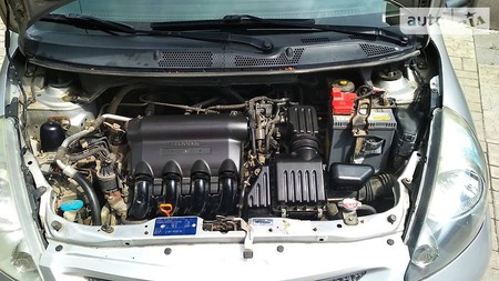 Honda Jazz 2006  випуску Київ з двигуном 1.3 л бензин хэтчбек автомат за 6000 долл. 