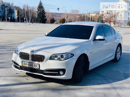 BMW 520 2014  випуску Донецьк з двигуном 2 л дизель седан автомат за 25700 долл. 