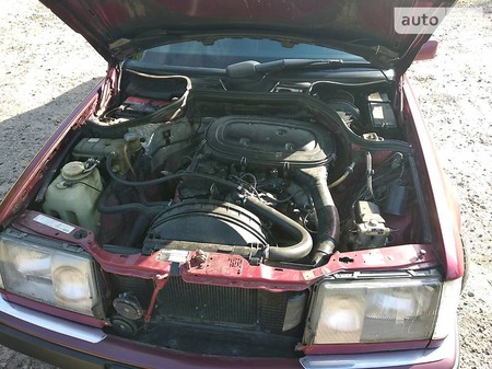 Mercedes-Benz E 230 1991  випуску Вінниця з двигуном 2.3 л бензин седан  за 3650 долл. 