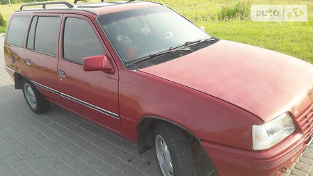 Opel Kadett 1986  випуску Львів з двигуном 0 л газ універсал механіка за 1100 долл. 