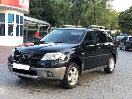 Mitsubishi Outlander 2007  випуску Київ з двигуном 2 л газ позашляховик механіка за 8000 долл. 