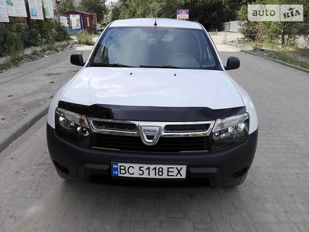 Dacia Duster 2011  випуску Львів з двигуном 1.6 л бензин позашляховик механіка за 8000 долл. 