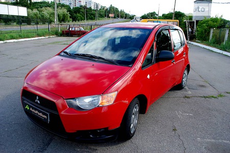 Mitsubishi Colt 2009  випуску Полтава з двигуном 1.3 л газ хэтчбек механіка за 5200 долл. 