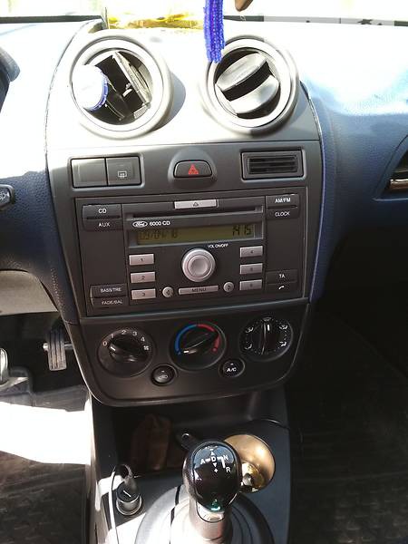 Ford Fiesta 2005  випуску Херсон з двигуном 1.4 л газ хэтчбек автомат за 5900 долл. 
