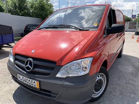 Mercedes-Benz Vito 2015  випуску Житомир з двигуном 0 л дизель мінівен механіка за 11950 долл. 