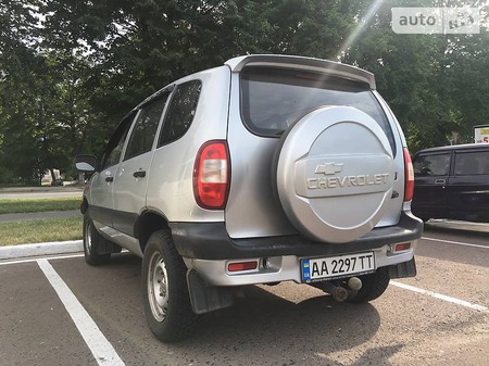 Chevrolet Niva 2007  випуску Київ з двигуном 1.7 л газ позашляховик механіка за 6499 долл. 