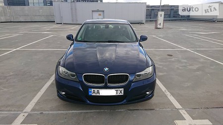 BMW 318 2011  випуску Київ з двигуном 2 л дизель універсал механіка за 11999 долл. 