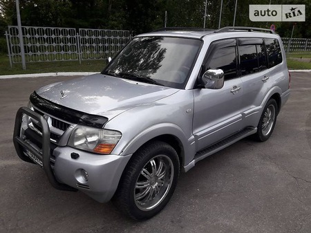 Mitsubishi Pajero 2006  випуску Полтава з двигуном 0 л газ позашляховик автомат за 10300 долл. 