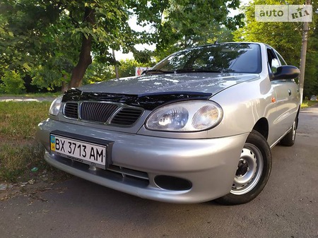 Daewoo Lanos 2007  випуску Хмельницький з двигуном 1.5 л газ седан механіка за 3940 долл. 