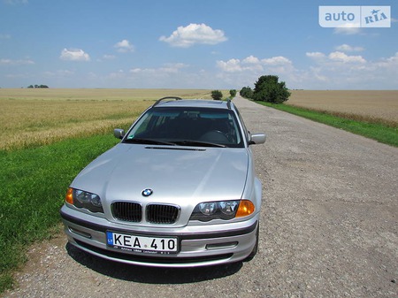 BMW 318 2000  випуску Тернопіль з двигуном 1.9 л бензин універсал механіка за 2950 долл. 