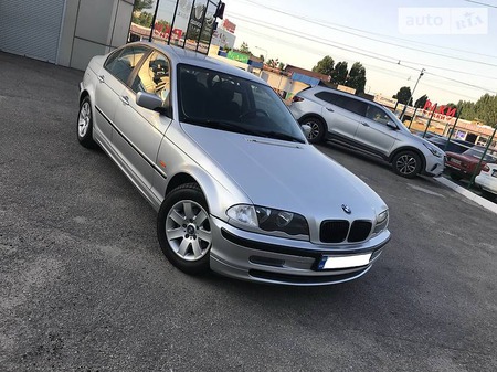 BMW 320 2001  випуску Дніпро з двигуном 2 л дизель седан механіка за 6400 долл. 