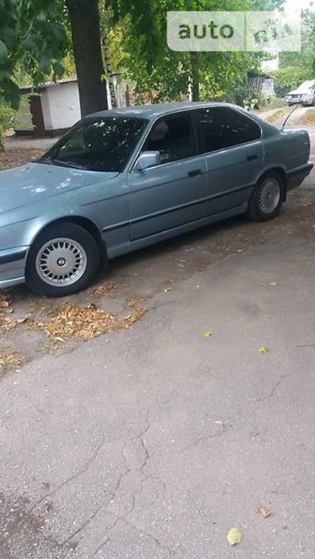 BMW 520 1990  випуску Дніпро з двигуном 2 л бензин седан механіка за 3600 долл. 