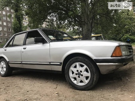 Ford Granada 1983  випуску Дніпро з двигуном 2 л газ седан механіка за 2200 долл. 