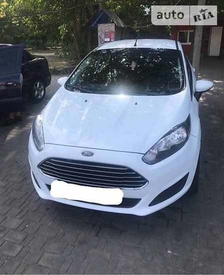 Ford Fiesta 2014  випуску Херсон з двигуном 1 л бензин хэтчбек механіка за 8700 долл. 