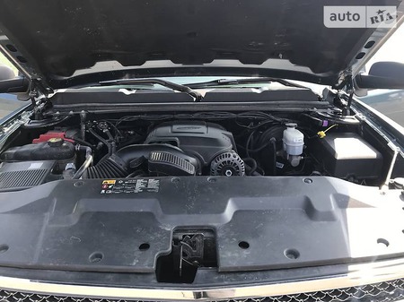 Chevrolet Silverado 2013  випуску Дніпро з двигуном 5.3 л газ пікап автомат за 22500 долл. 