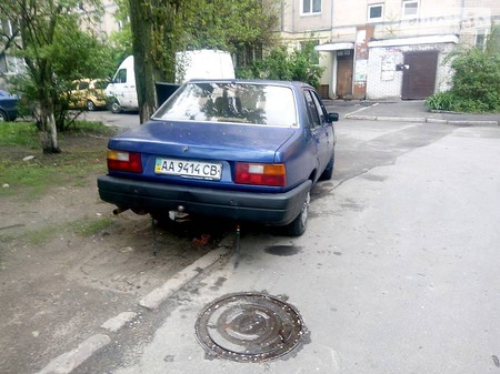 Renault 18 1982  випуску Київ з двигуном 2 л газ седан механіка за 1700 долл. 