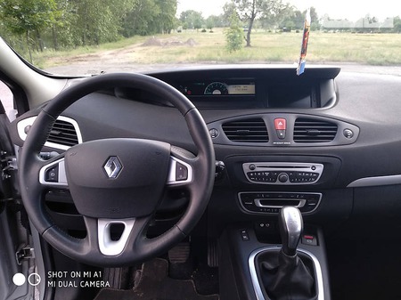 Renault Scenic 2011  випуску Полтава з двигуном 1.5 л дизель універсал автомат за 8900 долл. 