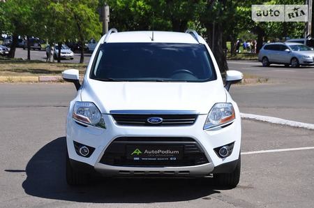 Ford Kuga 2010  випуску Миколаїв з двигуном 2.5 л газ позашляховик автомат за 13500 долл. 